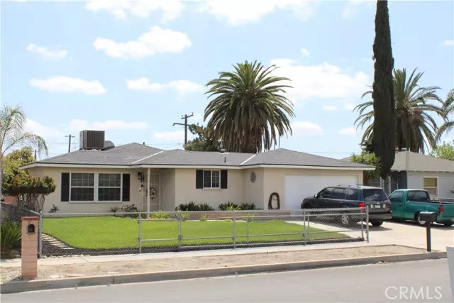 319 W Woodcrest Street, Rialto, CA 92376