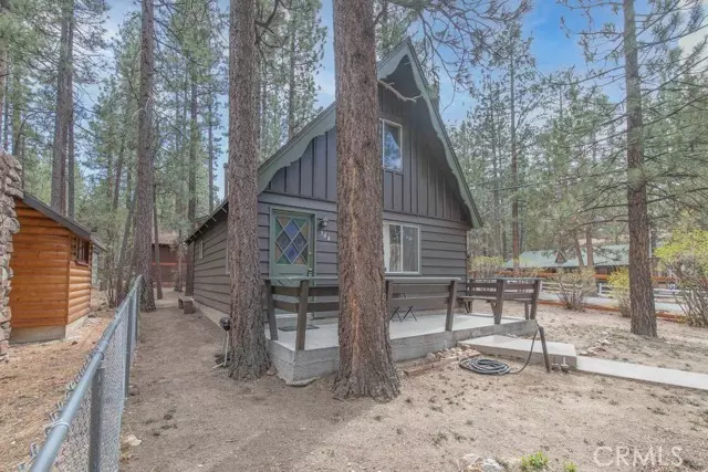 344 W Aeroplane Boulevard, Big Bear City, CA 92314