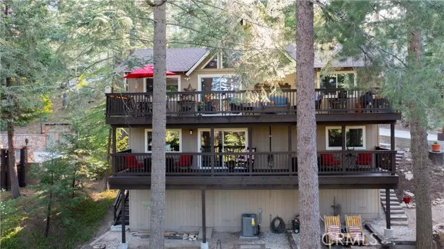 Lake Arrowhead, CA 92352,203 Fairway Drive