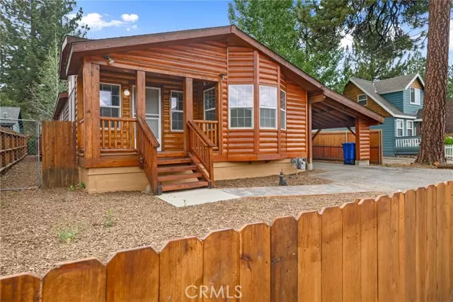 736 W Country Club Boulevard, Big Bear City, CA 92314