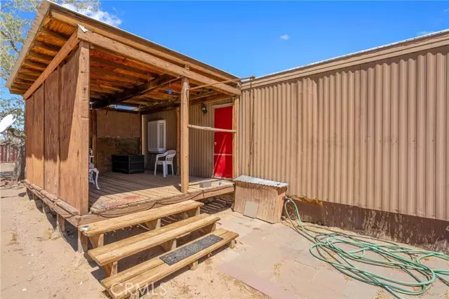 5231 Joshua Tree Lane, Phelan, CA 92371