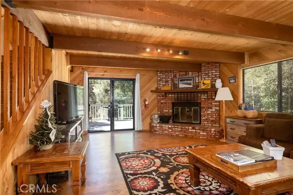 428 Crater Lake Road, Big Bear Lake, CA 92315