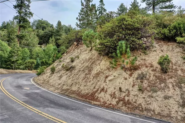 261 Brentwood, Lake Arrowhead, CA 92352