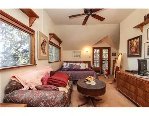 Lake Arrowhead, CA 92352,637 Buckingham