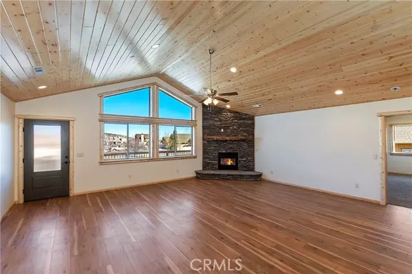 374 Maple Ridge, Big Bear City, CA 92314