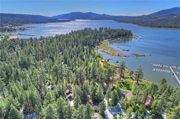 Big Bear Lake, CA 92315,136 Bayside