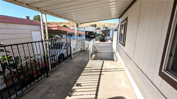 Yucaipa, CA 92399,33600 Calimesa #167