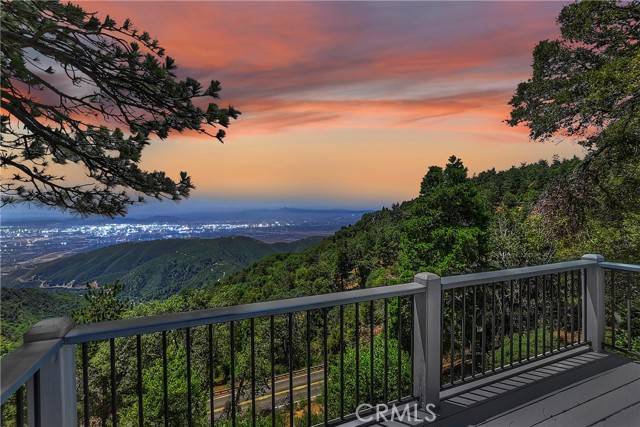 23243 Sunrise Way, Crestline, CA 92325