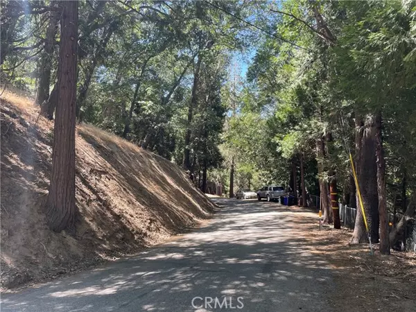 Crestline, CA 92325,16 Lot 16 Edelweiss