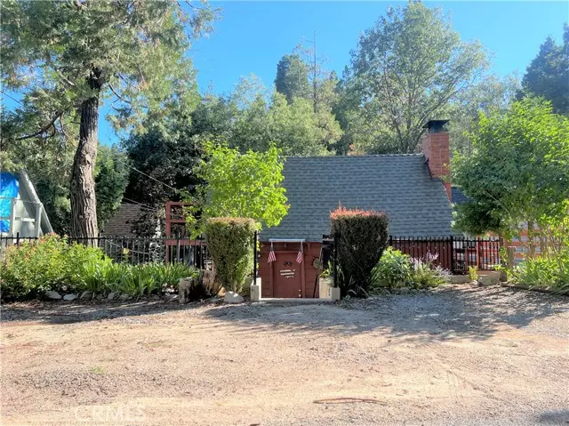 Crestline, CA 92325,23683 Manzanita Drive