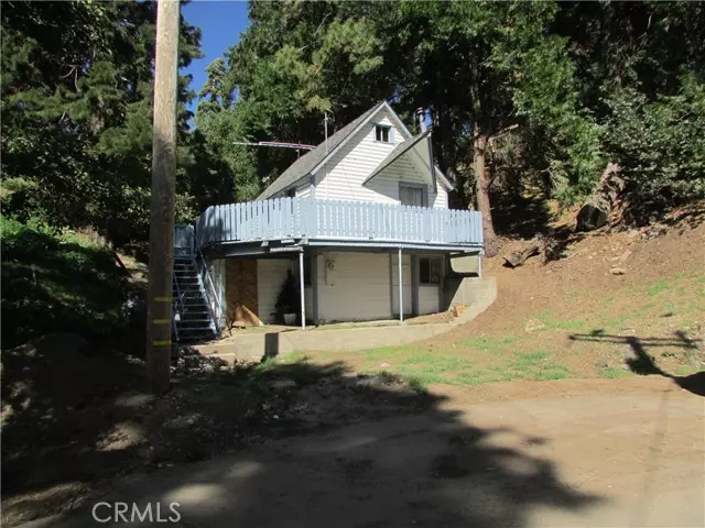 21818 Vista Road, Cedarpines Park, CA 92322