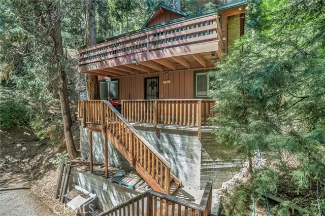 Lake Arrowhead, CA 92352,570 Dover Court