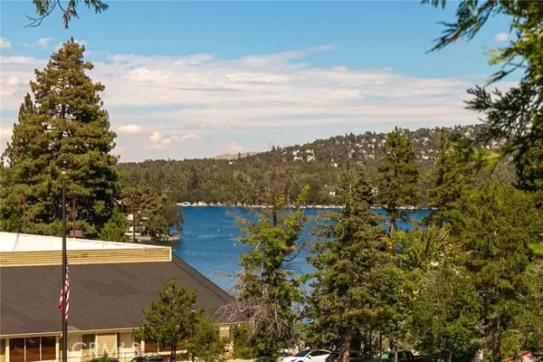 Lake Arrowhead, CA 92352,27981 Lakes Edge Road