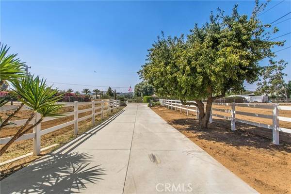 5256 Agate, Jurupa Valley, CA 92509