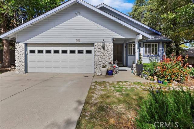 106 Weisshorn Drive, Crestline, CA 92325