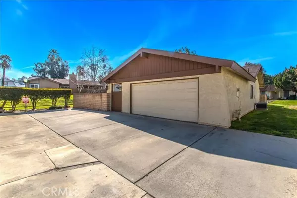 Redlands, CA 92374,940 Ardmore Circle