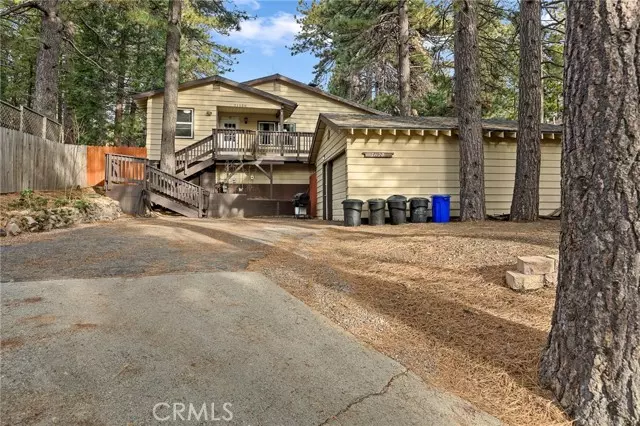 31120 Summit Drive, Running Springs, CA 92382