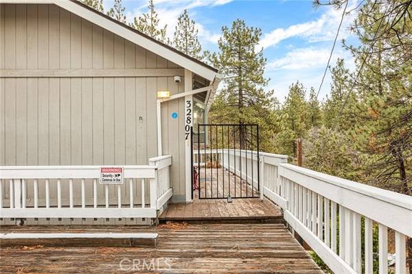 32807 Deer Lick Lane, Arrowbear, CA 92382