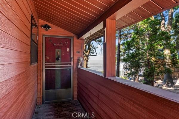 Crestline, CA 92325,24503 Great View Drive