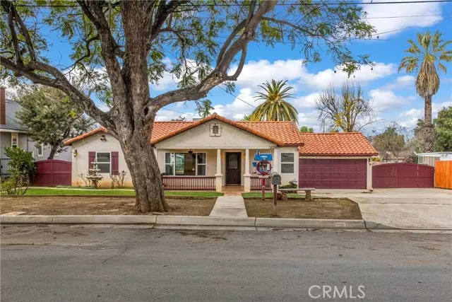 1026 Walnut Avenue, Redlands, CA 92373