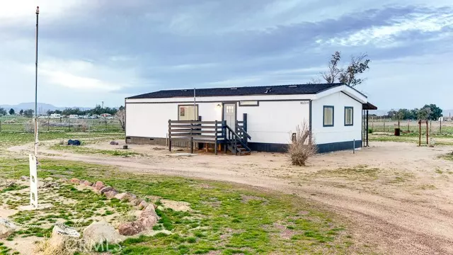 46014 Shadow Mountain Road, Newberry Springs, CA 92365