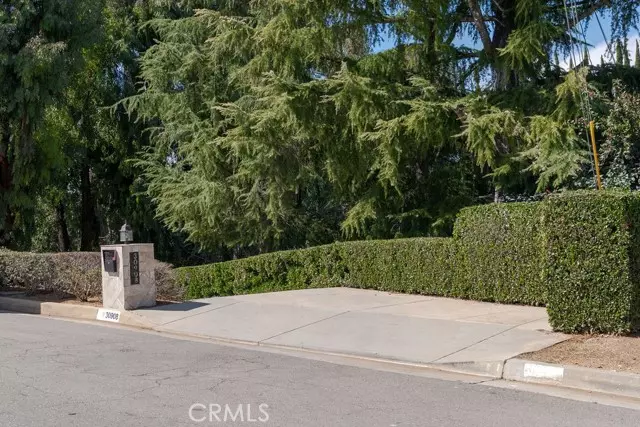 30908 E Sunset Drive, Redlands, CA 92373