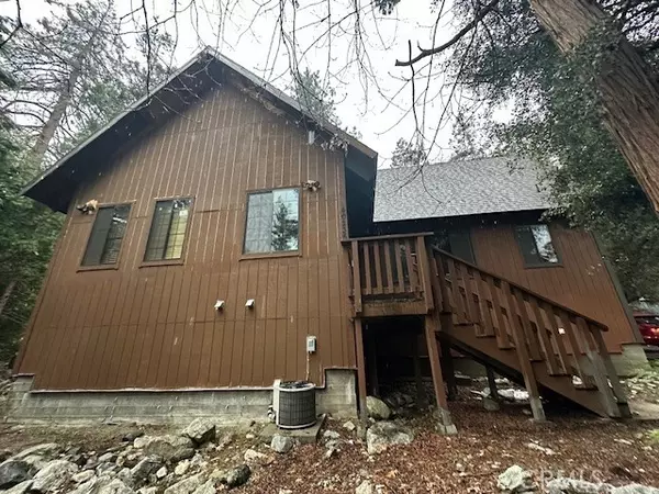 40235 Valley Of The Falls Drive, Forest Falls, CA 92339