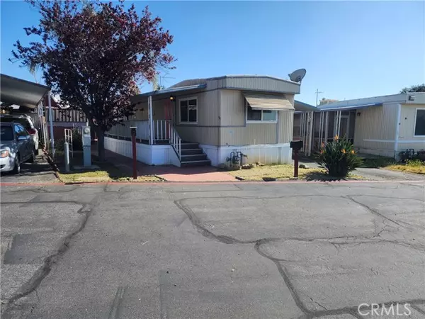 34480 County Line Rd #14, Yucaipa, CA 92399