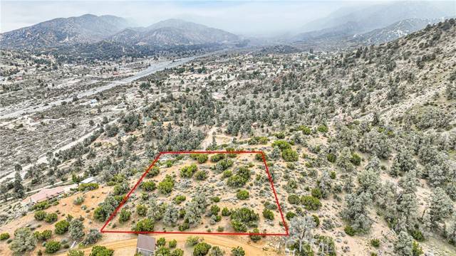 4 Oak Springs Valley, Pinon Hills, CA 92372