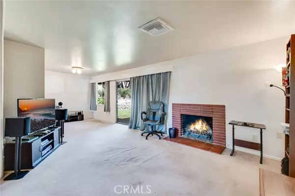 Redlands, CA 92373,923 Chestnut Avenue