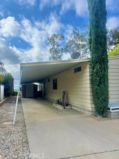 Highland, CA 92346,4040 Piedmont #149