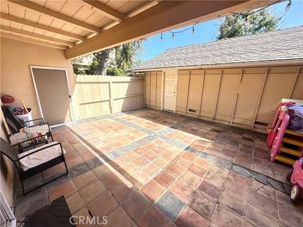 Tustin, CA 92780,17256 Nisson Road #D