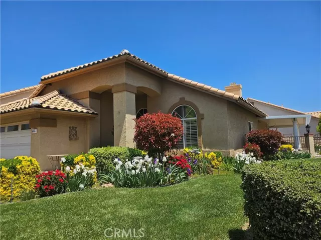 1512 Paradise Island Lane, Banning, CA 92220