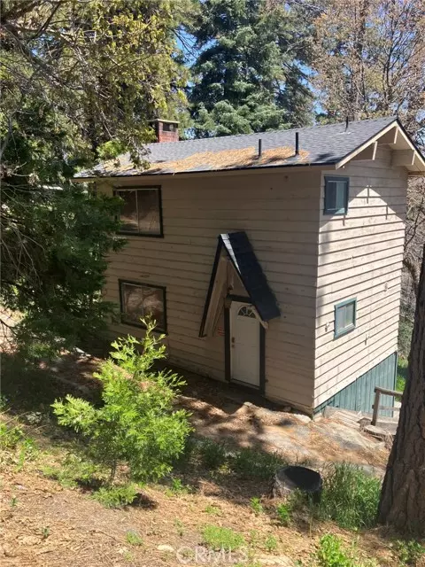 Lake Arrowhead, CA 92352,675 East Victoria Court