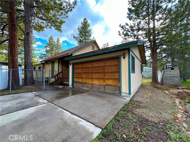 40074 Trail Of The Whispering, Big Bear Lake, CA 92315