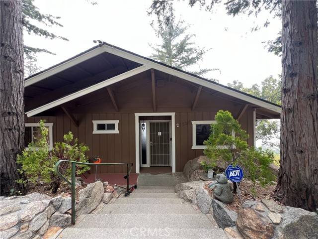 24524 Altdorf Drive, Crestline, CA 92325