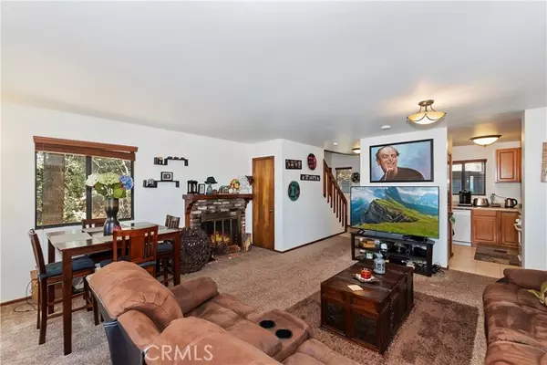 Twin Peaks, CA 92391,824 Pine Trail