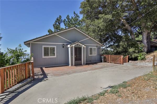 23377 Crestview Lane, Crestline, CA 92325