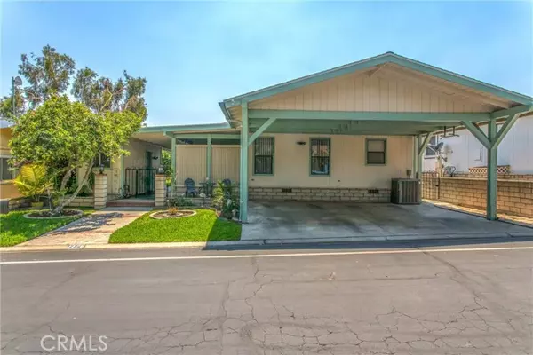 Highland, CA 92346,4040 Piedmont #296