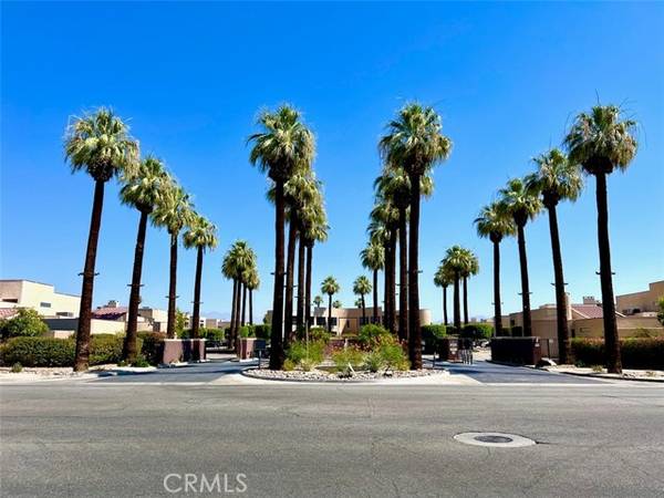 445 Village Square, Palm Springs, CA 92262