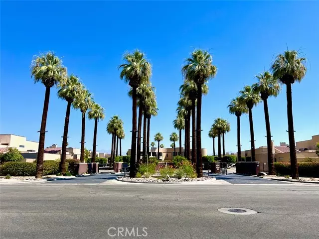 445 Village Square, Palm Springs, CA 92262