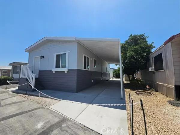 San Jacinto, CA 92583,999 S Santa Fe #35