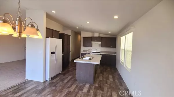 Palm Springs, CA 92262,22840 Sterling #202