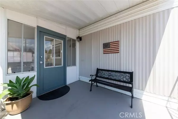 Yucaipa, CA 92399,12220 5th #207