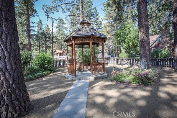 305 E Mojave Boulevard, Big Bear City, CA 92314