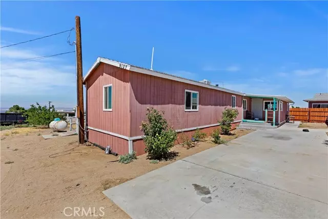 Pinon Hills, CA 92372,9127 Holiday Lane