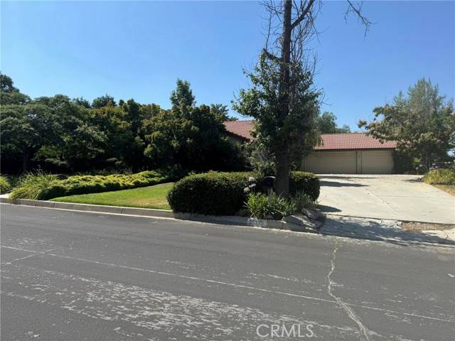 35325 Birchwood Street, Yucaipa, CA 92399