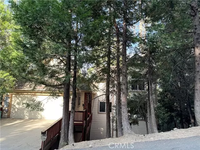 801 Jagerhorn Drive, Lake Arrowhead, CA 92352