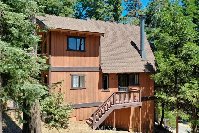 720 Pinnacle Drive, Lake Arrowhead, CA 92352