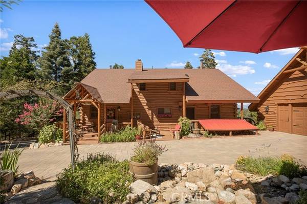 735 Oak Road, Lake Arrowhead, CA 92352